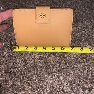 Tory Burch wallet